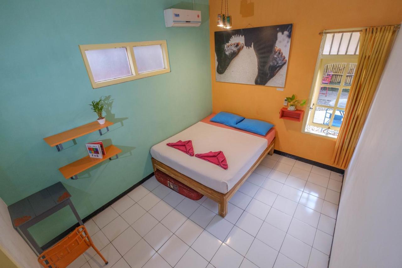 ViaVia Guesthouse Yogyakarta Extérieur photo