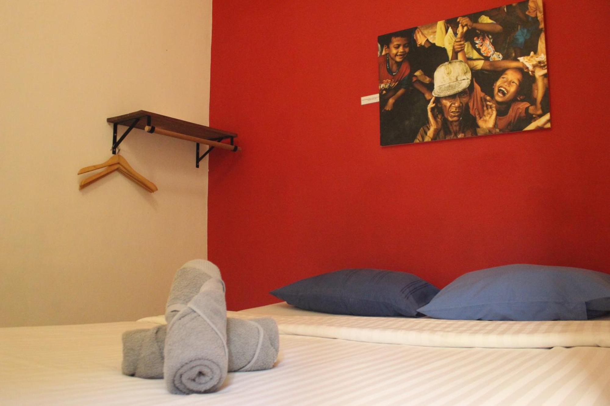 ViaVia Guesthouse Yogyakarta Extérieur photo